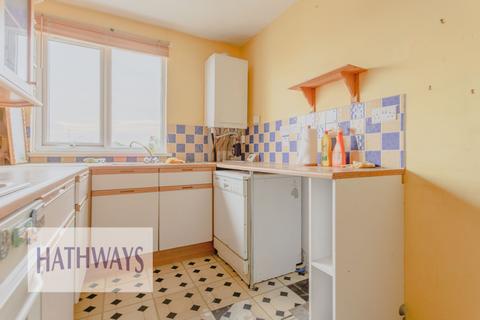 2 bedroom flat for sale, Monmouth Close, New Inn, NP4