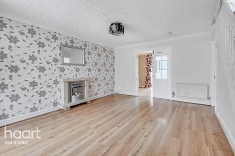 3 bedroom detached house for sale, Manor House Drive, Ashford