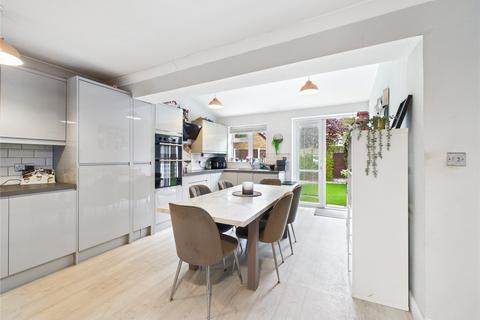 4 bedroom semi-detached house for sale, Thornborough Avenue, South Woodham Ferrers, Chelmsford, Essex, CM3