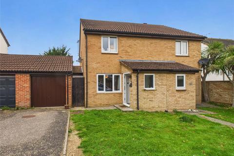 4 bedroom semi-detached house for sale, Thornborough Avenue, South Woodham Ferrers, Chelmsford, Essex, CM3