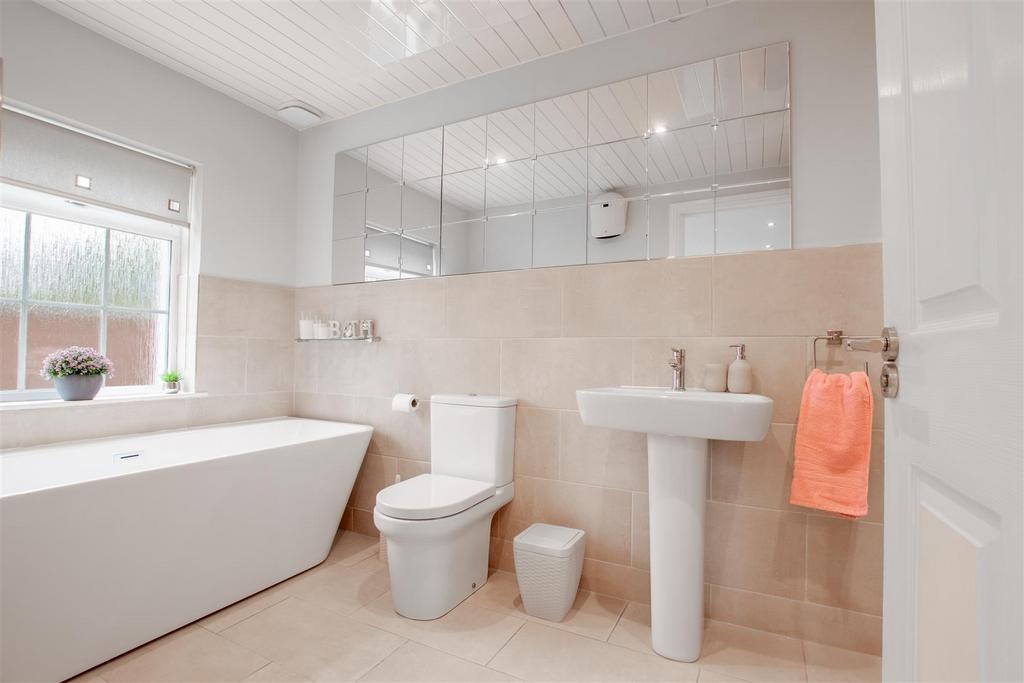Ensuite.jpg