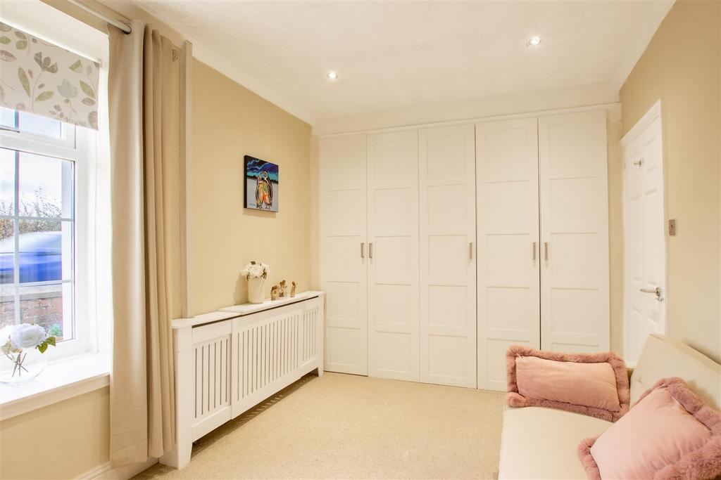 Bedroom.three-1.jpg