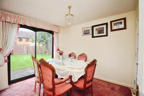 4 bedroom detached house for sale, Kingcup Close, Leicester Forest East, LE3