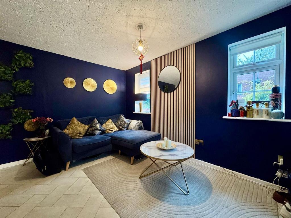 Lounge (2).jpg