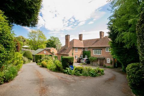 Church Road, Hythe, CT21