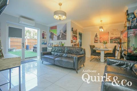 5 bedroom detached house for sale, Azalea Mews, Canvey Island, SS8