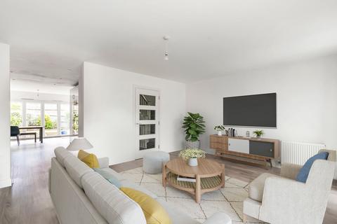 4 bedroom semi-detached house for sale, Admiral Walk, Tunbridge Wells, TN2