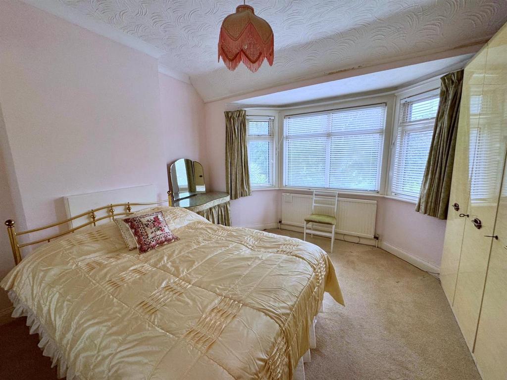 13bed1.jpg