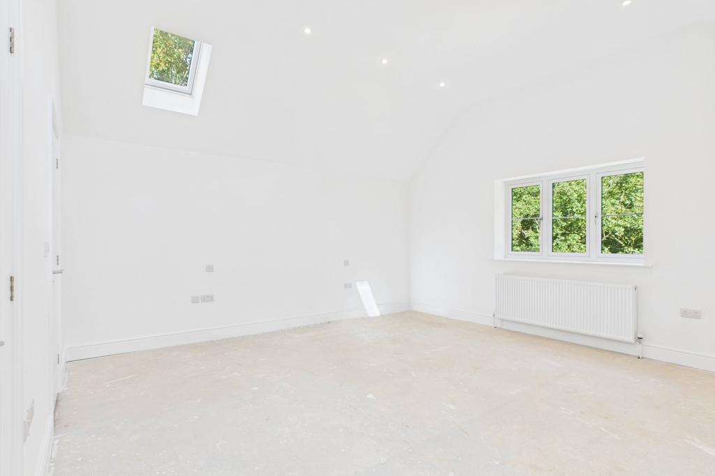 Ewe Move - Spalding - Pinstock Lane - Master Bedro