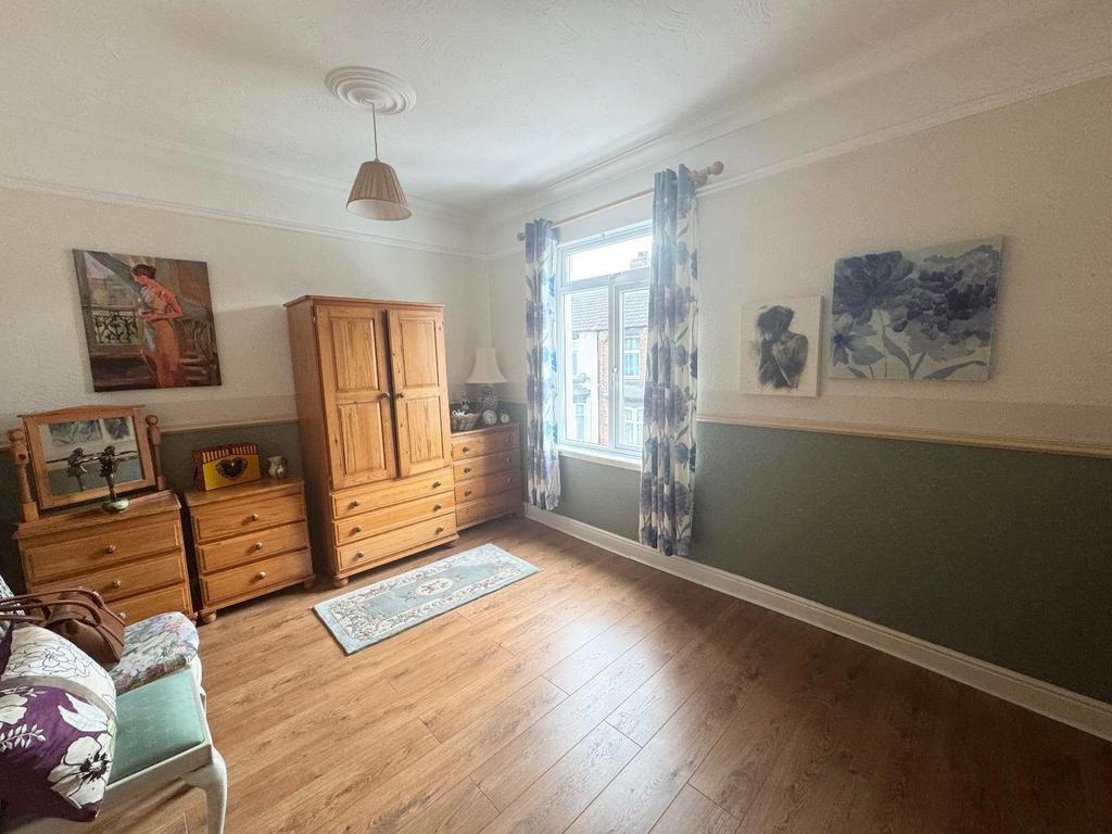 Bedroom 1 ( front)