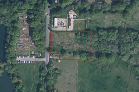 undefined, Swan Lane, Sandhurst GU47