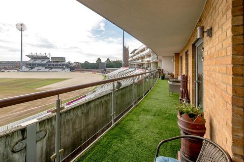 2 bedroom apartment for sale, Coal Orchard, Taunton
