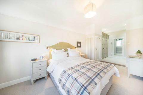 4 bedroom semi-detached house for sale, Hillcote Avenue, London SW16