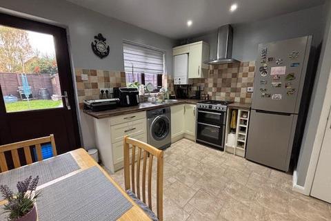 2 bedroom semi-detached house for sale, St. Catherines Road, Evesham