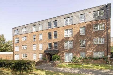 undefined, Marlowe Gardens, London SE9