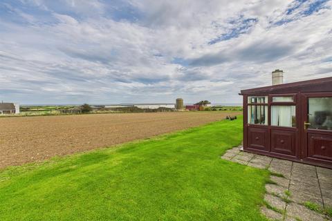 1 bedroom bungalow for sale, Lighthouse Road, Flamborough