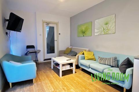 8 bedroom house to rent, Mackintosh Place, Roath, Cardiff