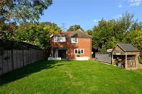 4 bedroom detached house to rent, Dirtham Lane, Effingham, Leatherhead, Surrey, KT24