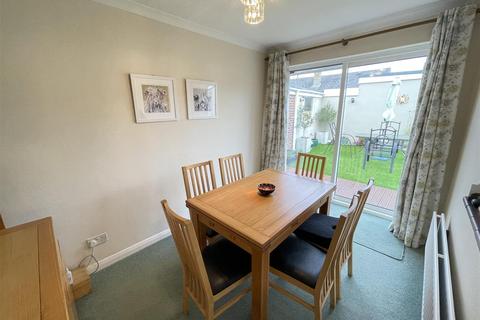 2 bedroom detached bungalow for sale, Capulet Road, Salisbury SP1