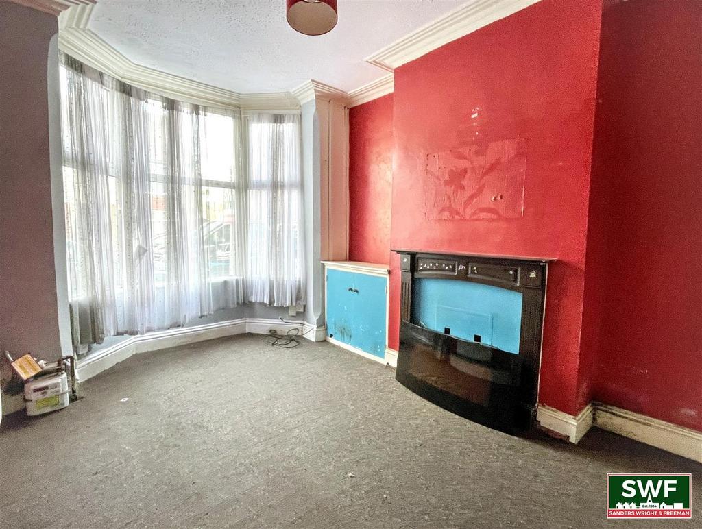 Living room1.jpg