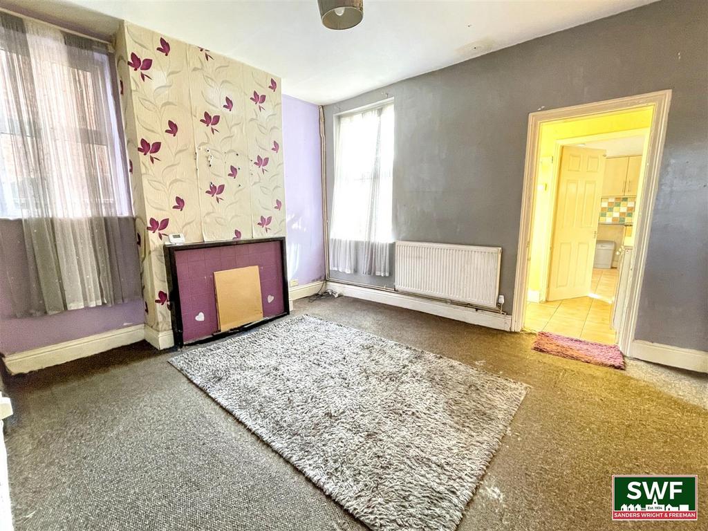 Sitting room2.jpg