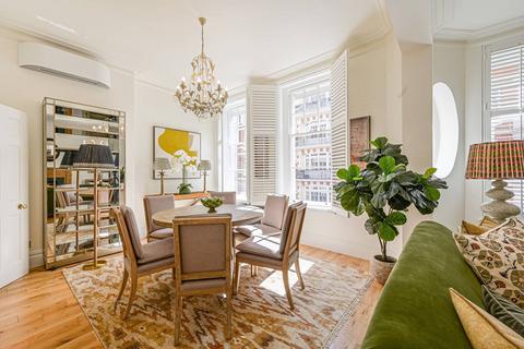 Basil Street, Knightsbridge, London, SW3