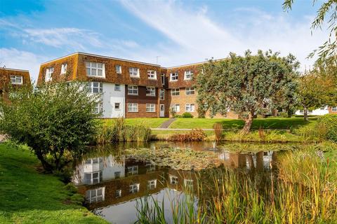 2 bedroom flat for sale, Westlake Gardens, Worthing