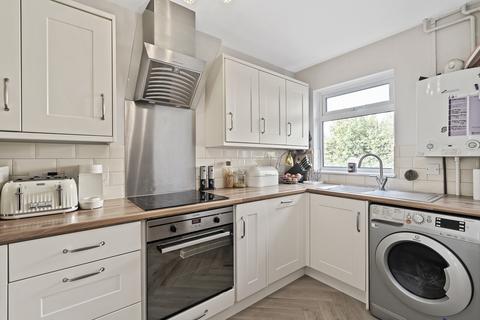 undefined, Devonshire Gardens, Bursledon SO31