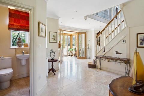 undefined, Wood Lane, Iver, Buckinghamshire, SL0