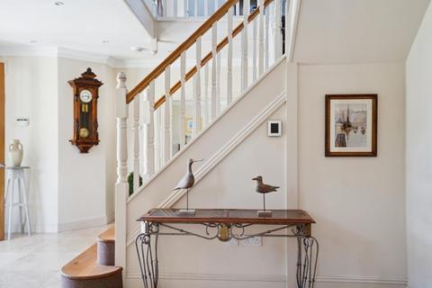 undefined, Wood Lane, Iver, Buckinghamshire, SL0