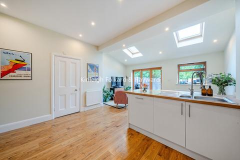 32 Adela Avenue, New Malden, KT3 6LE