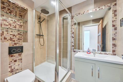 3 bedroom flat for sale, Queensway, Bayswater, London, W2