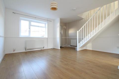 3 bedroom end of terrace house to rent, The Valls, Bristol BS32