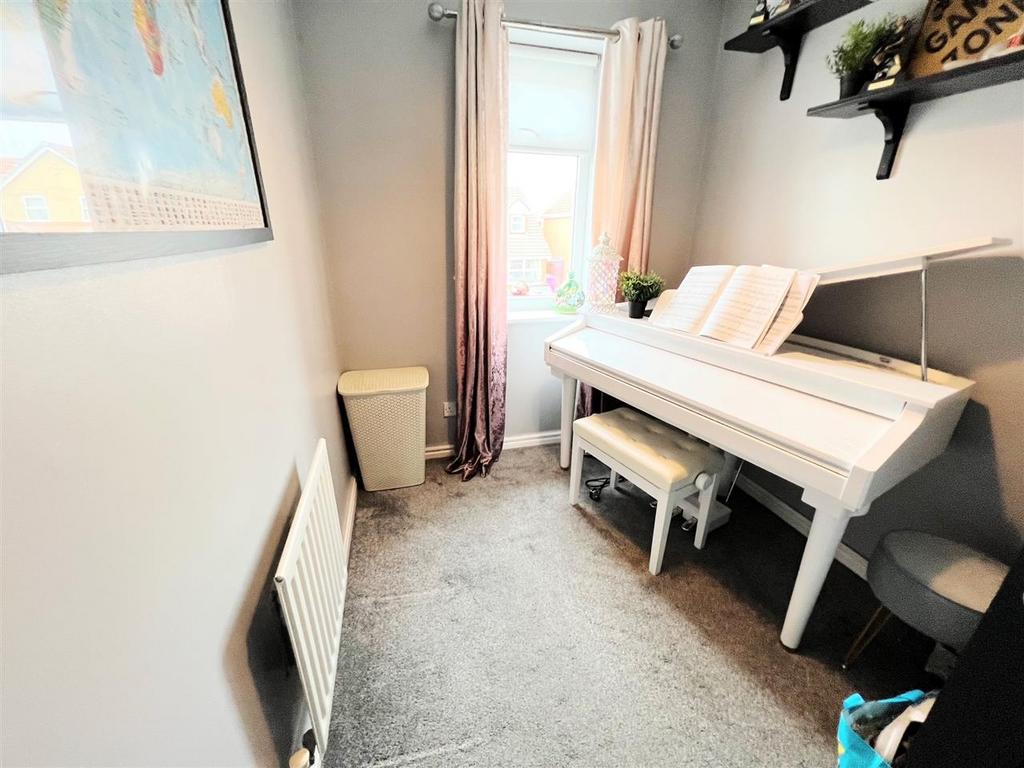 Bedroom 5