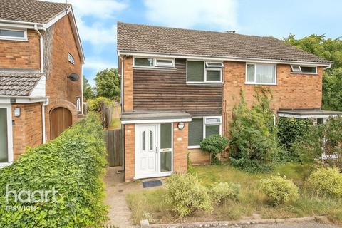 3 bedroom semi-detached house for sale, Headingham Close, Ipswich