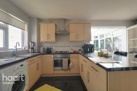 3 bedroom semi-detached house for sale, Headingham Close, Ipswich