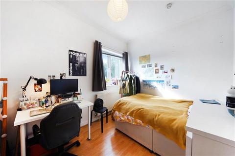 undefined, Westbury Avenue, London N22