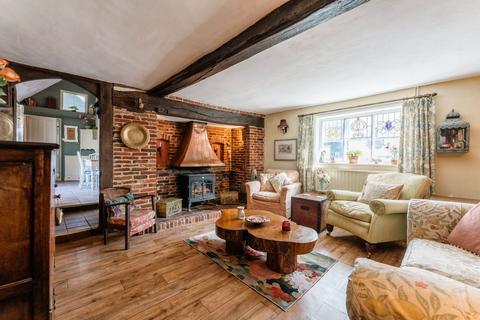 3 bedroom cottage for sale, The Street, Diss IP22