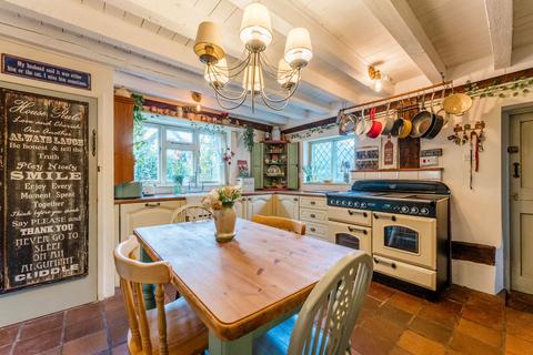 3 bedroom cottage for sale, The Street, Diss IP22