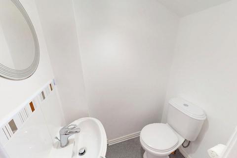 4 bedroom house to rent, Hadleigh Green, Lostock, BL6