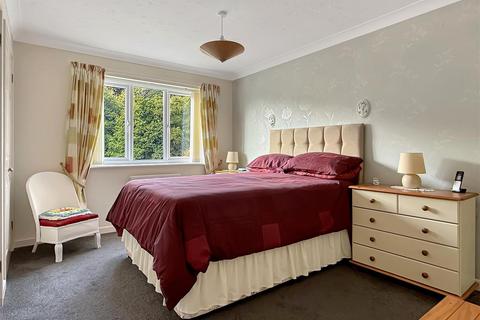 undefined, Foxglove Close, Barnstaple EX32
