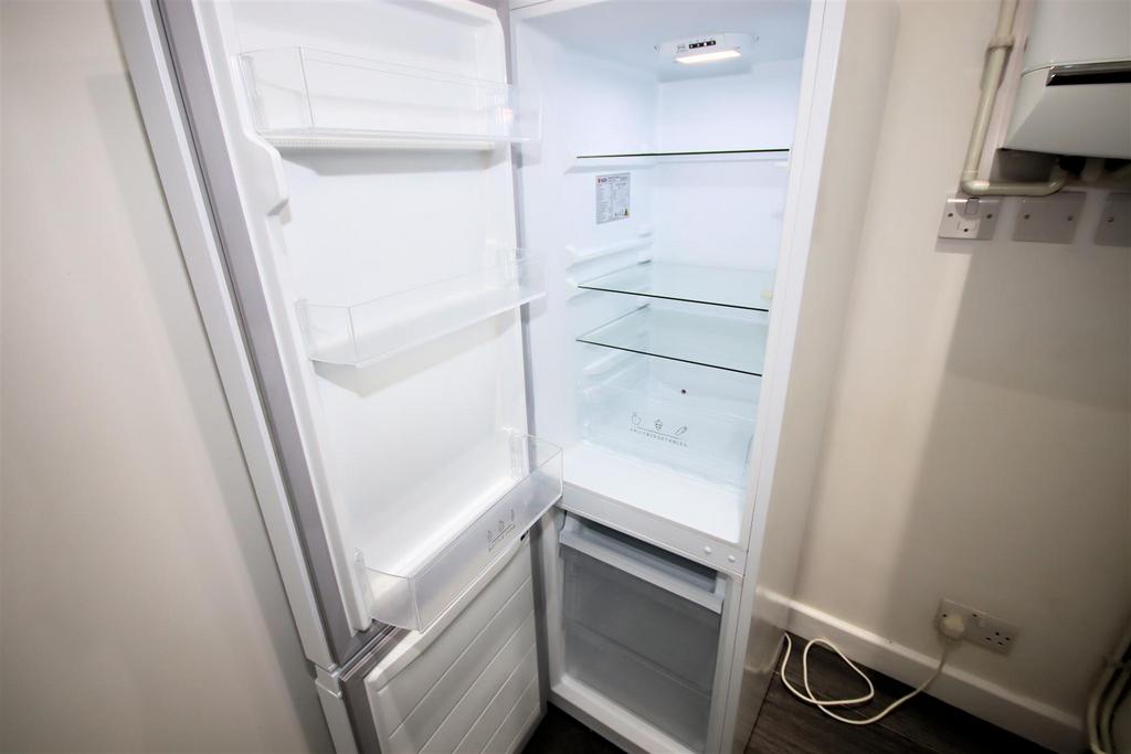 VIew of Fridge/Freezer