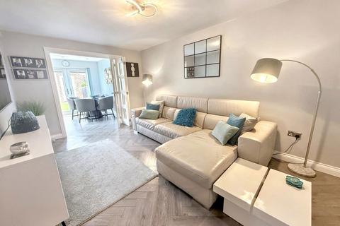 2 bedroom semi-detached bungalow for sale, Aldeburgh Avenue, Lemington, Newcastle upon Tyne, Tyne and Wear, NE15 8TA