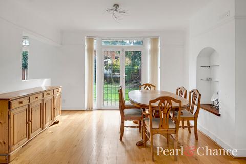 undefined, Hilltop Way, Stanmore, HA7