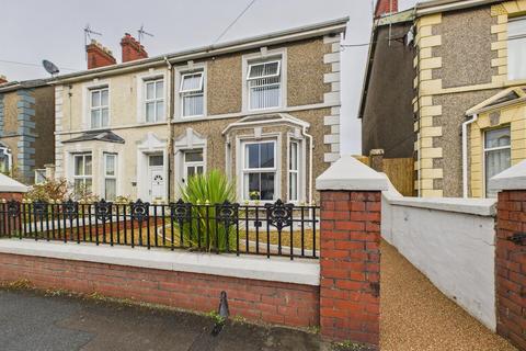 3 bedroom semi-detached house for sale, Quarella Road, Bridgend CF31
