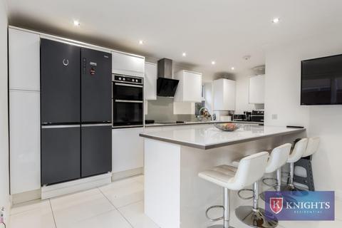 3 bedroom house for sale, Bridlington Road, London, N9