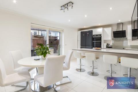3 bedroom house for sale, Bridlington Road, London, N9