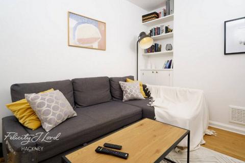 1 bedroom flat for sale, Banbury Road, London E9