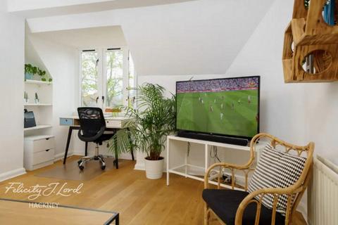 1 bedroom flat for sale, Banbury Road, London E9