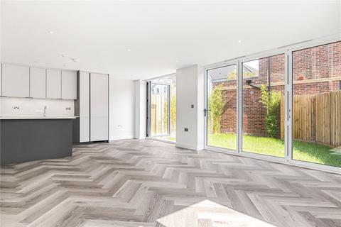 3 bedroom detached house for sale, Serenity Close, London, N14